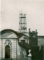 Věž s anemografy na observatoři meteorologického ústavu na Karlově